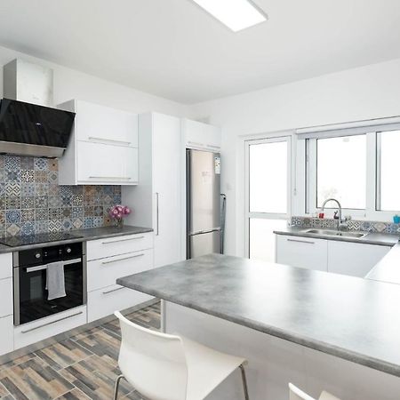 Happy Stay Apartment - Halefka Court Ларнака Екстер'єр фото