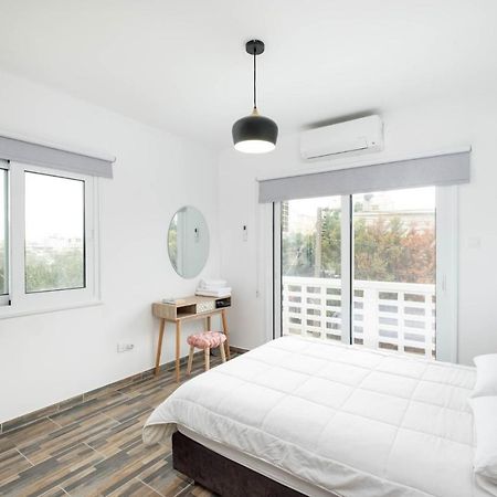 Happy Stay Apartment - Halefka Court Ларнака Екстер'єр фото