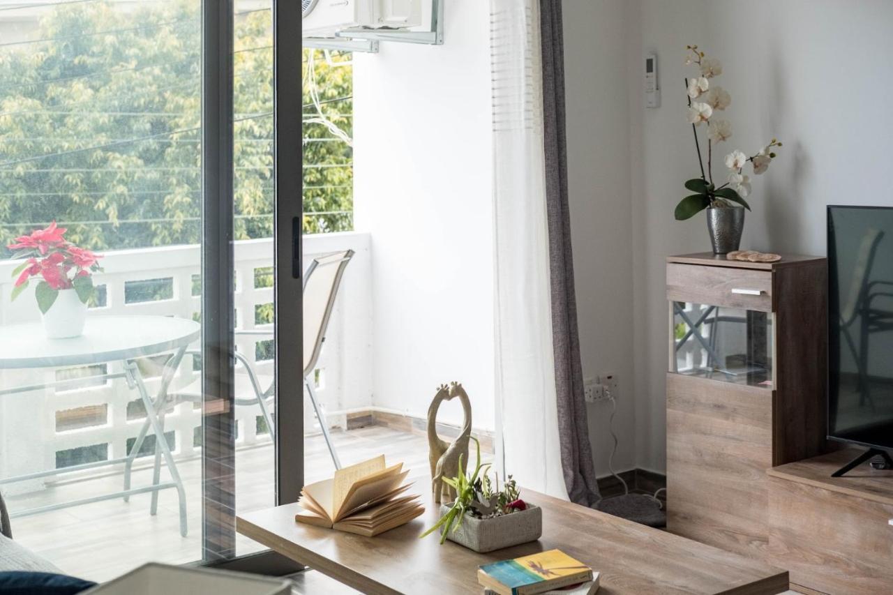 Happy Stay Apartment - Halefka Court Ларнака Екстер'єр фото