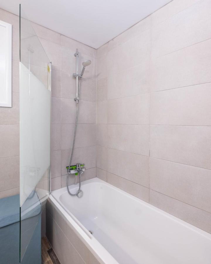 Happy Stay Apartment - Halefka Court Ларнака Екстер'єр фото